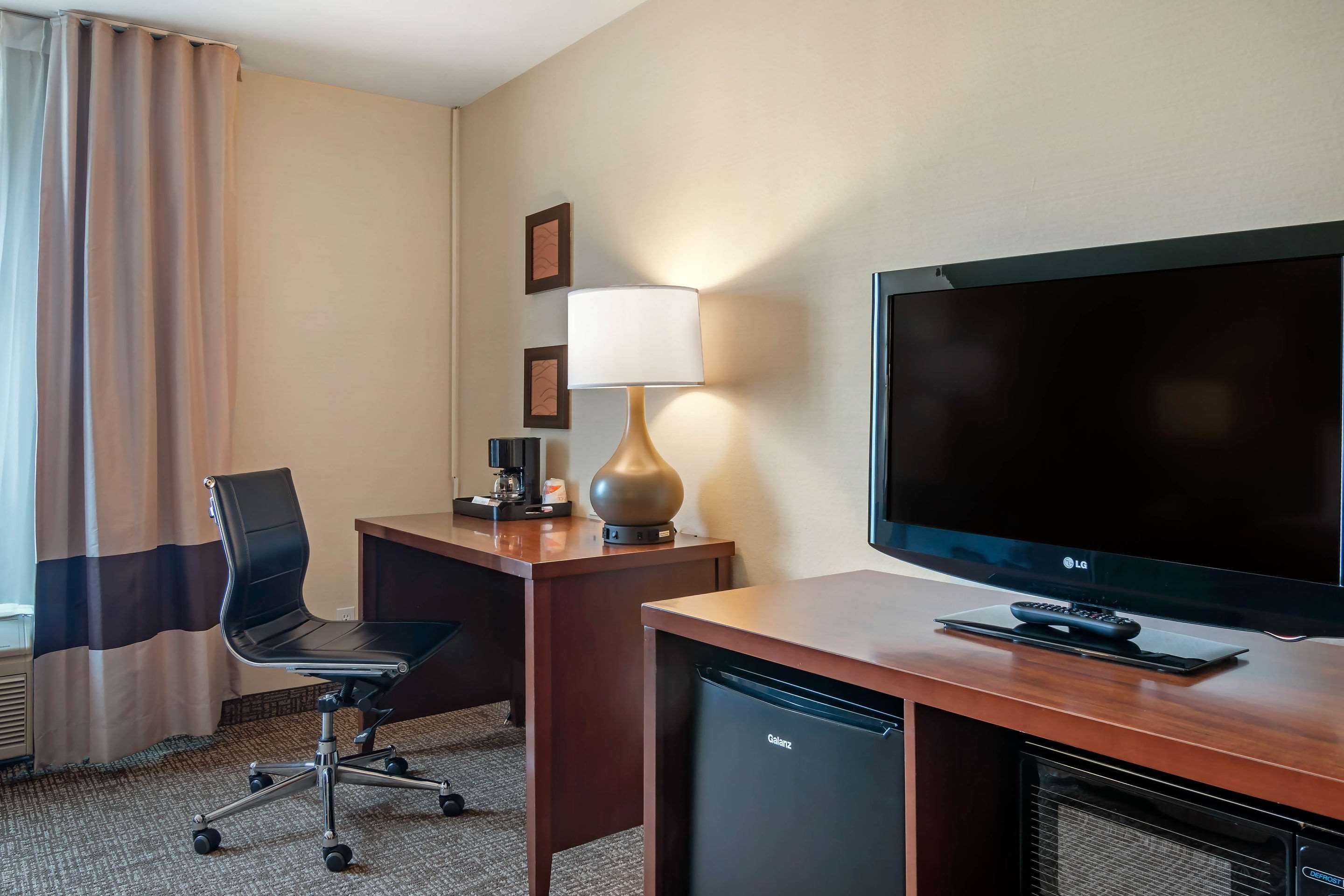 Comfort Inn & Suites Salem Exteriör bild